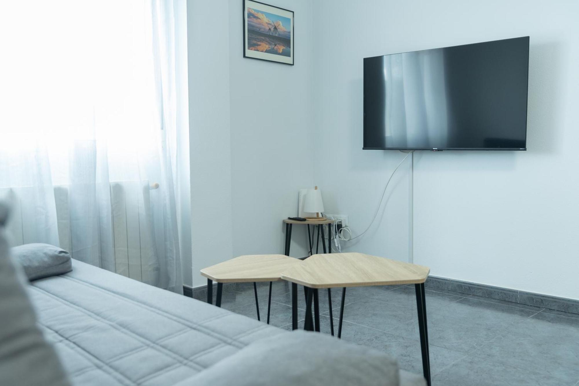Apartamentos La Mota - Centrico Mota Del Cuervo Exteriér fotografie